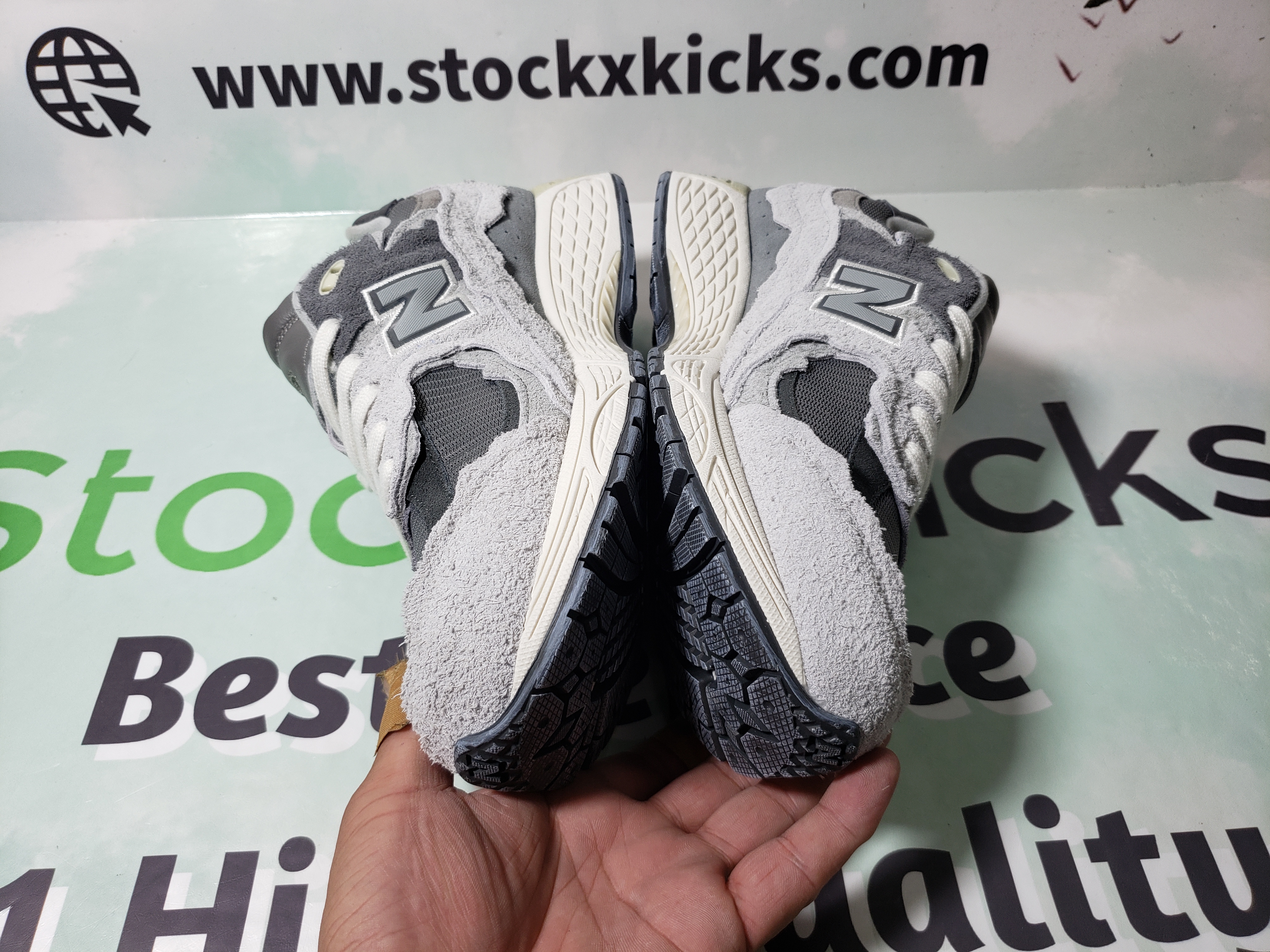 New Balance 2002R Cloud As M2002RDA review stockxkicks 02