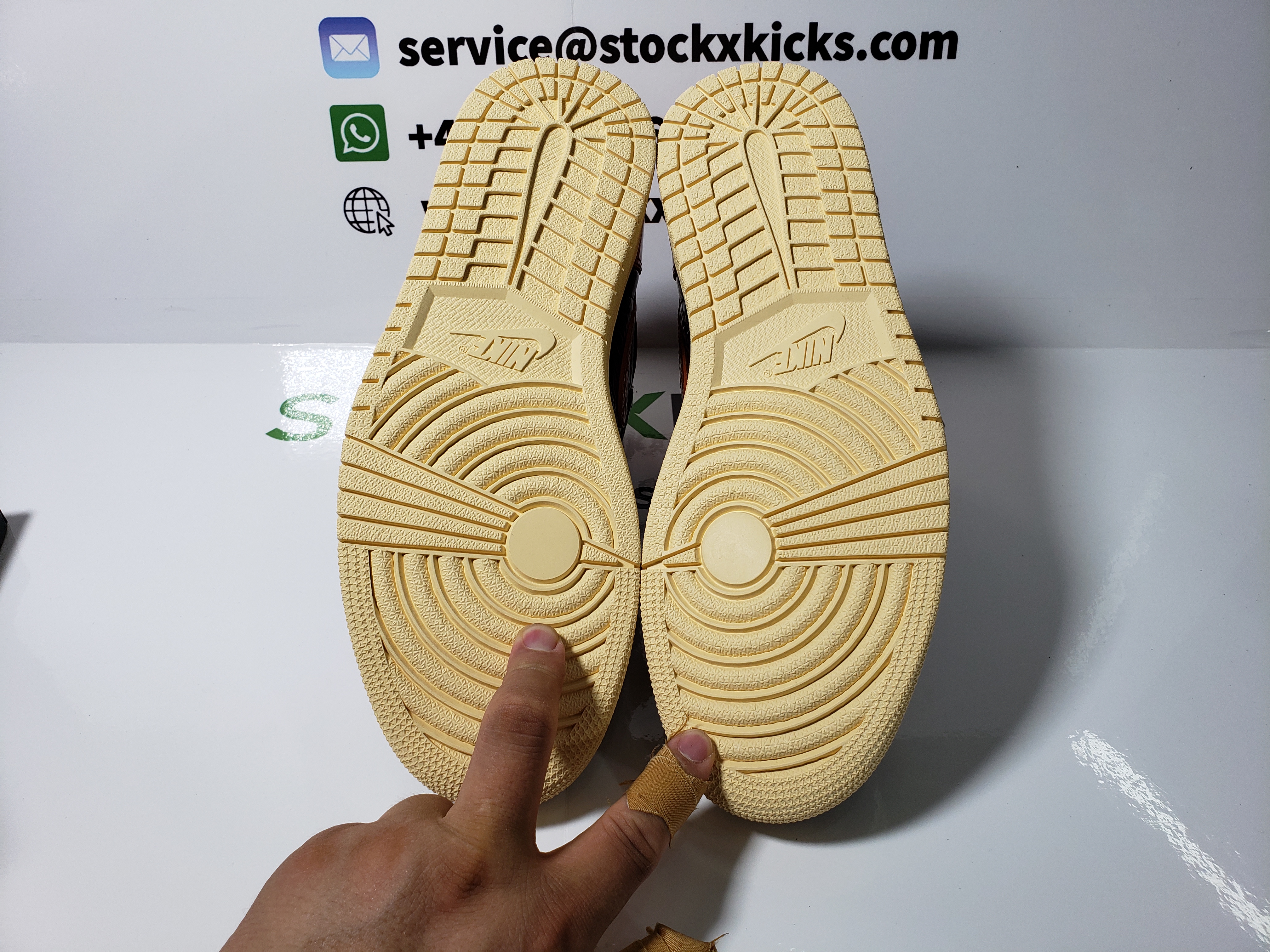 H12 Batch Air Jordan 1 Retro High Shattered Backboard 3.0 555088-028 review stockxkicks 04