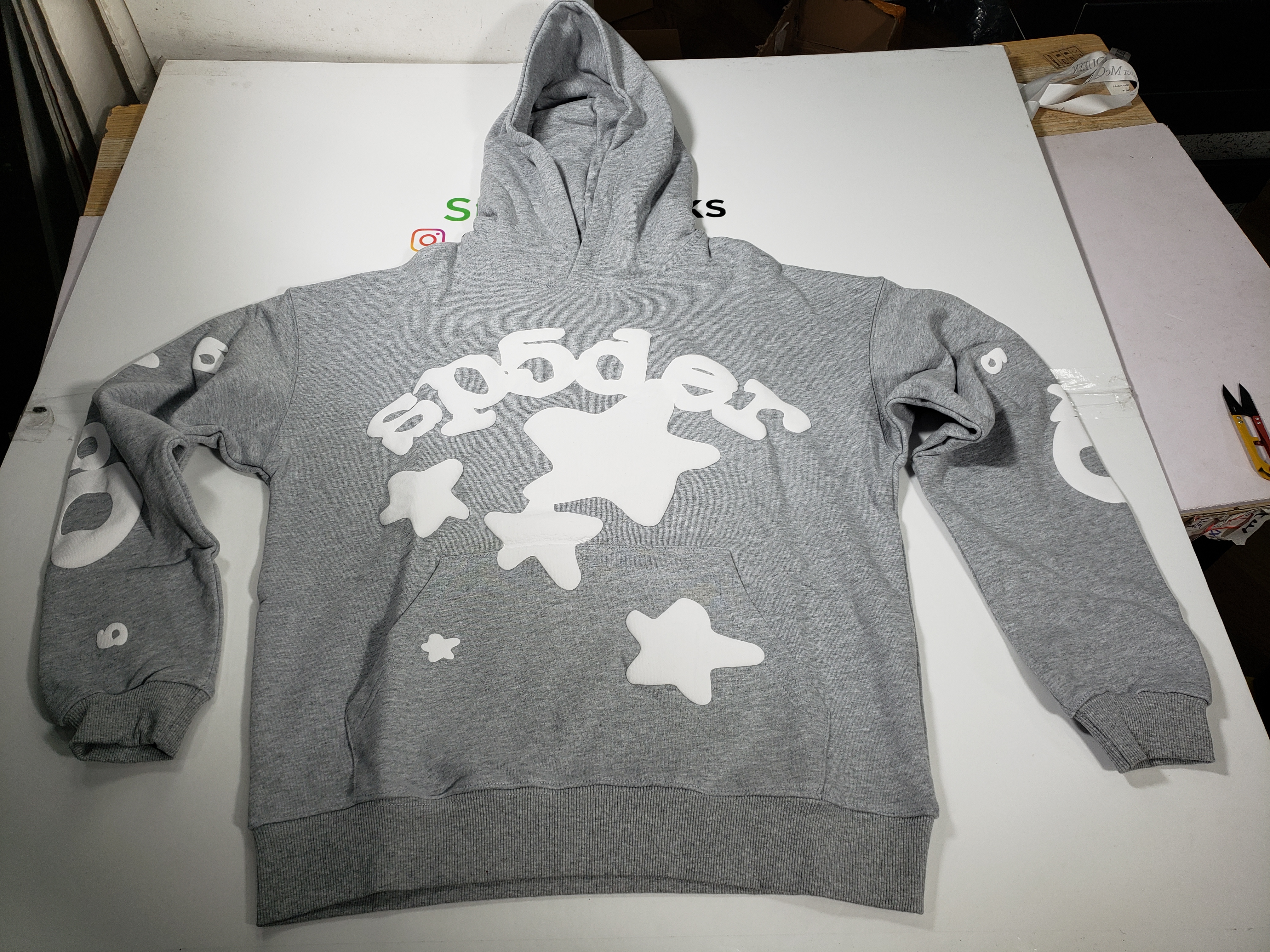 Sp5der Beluga Hoodie Heather Grey YZ EG915 review stockxkicks 02