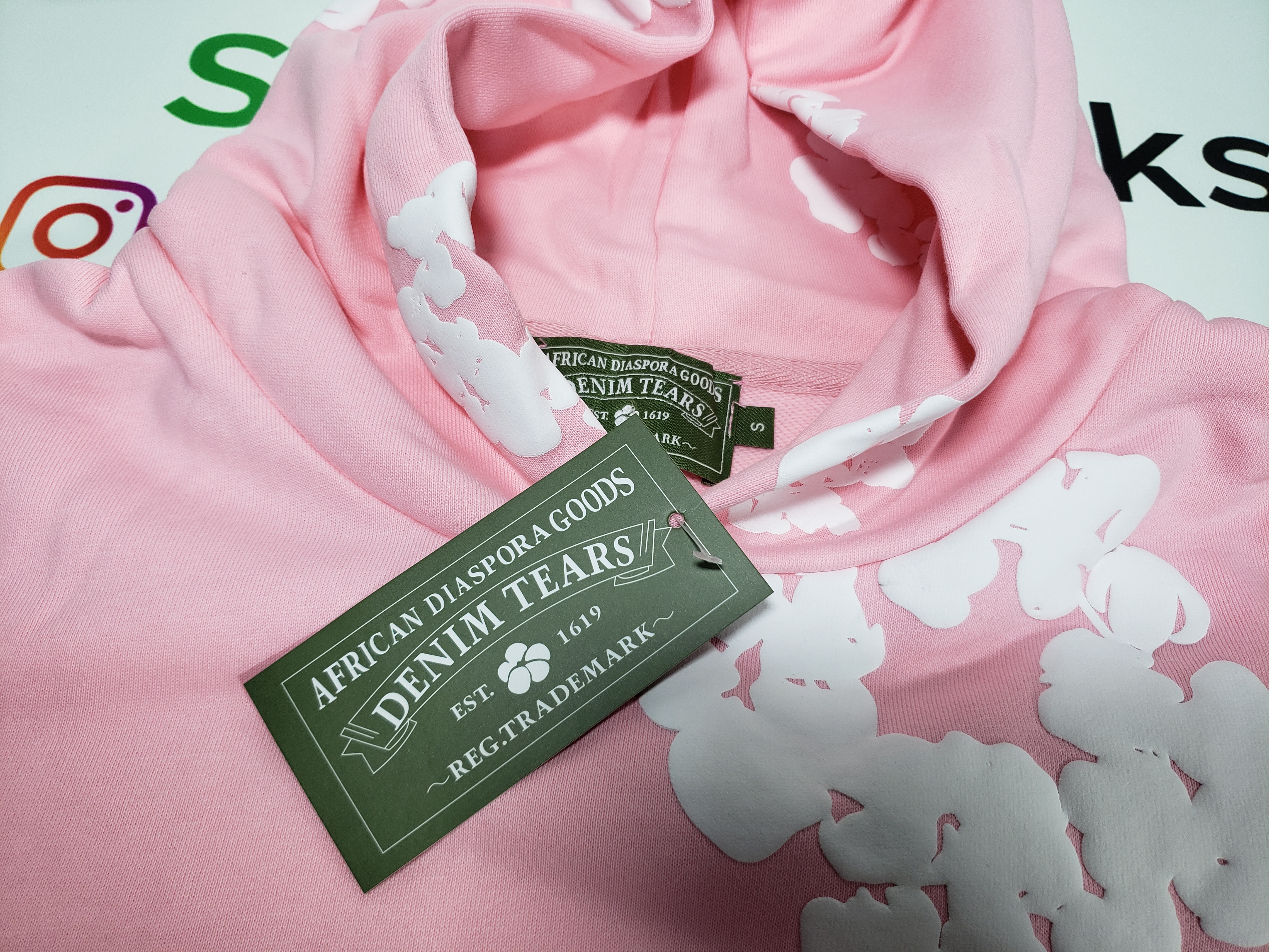 Denim Tears The Cotton Wreath Sweatshirt Pink Hoodie review stockxkicks 02