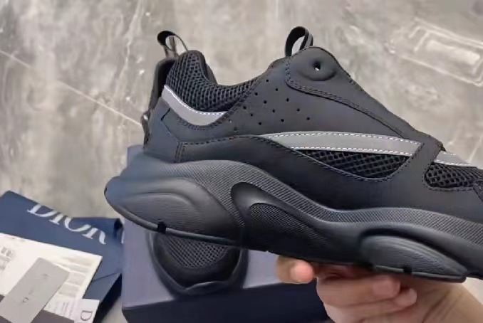 Dior B22 Black Silver 3SN231ZNG_H969 review Emily Martin 01