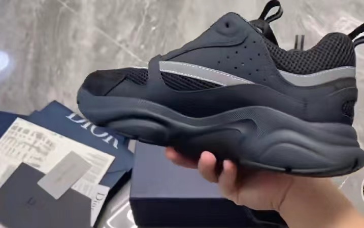 Dior B22 Black Silver 3SN231ZNG_H969 review Emily Martin 03