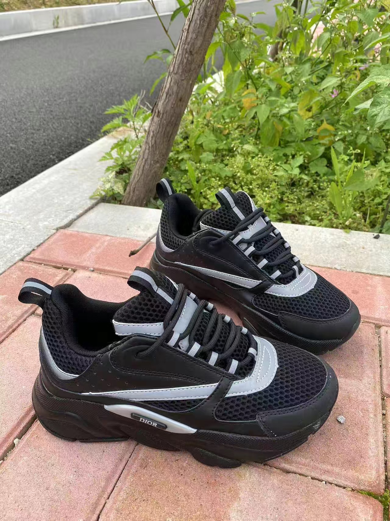 Dior B22 Black Silver 3SN231ZNG_H969 review Rana Napier 01