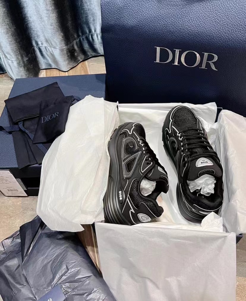 Dior B30 Triple Black 3SN279ZND-H90 review Mike van Rikxoort