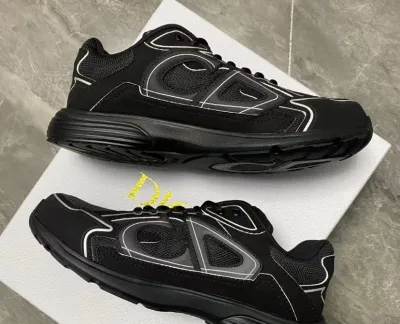 Dior B30 Triple Black 3SN279ZND-H90 review Lena Bolcic 02