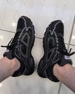 Dior B30 Triple Black 3SN279ZND-H90 review Sierra Smylie 03