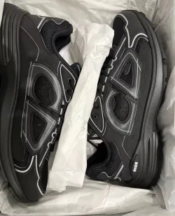 【flash sale】Dior B30 Triple Black 3SN279ZND-H90 review Savannah Bezares 01