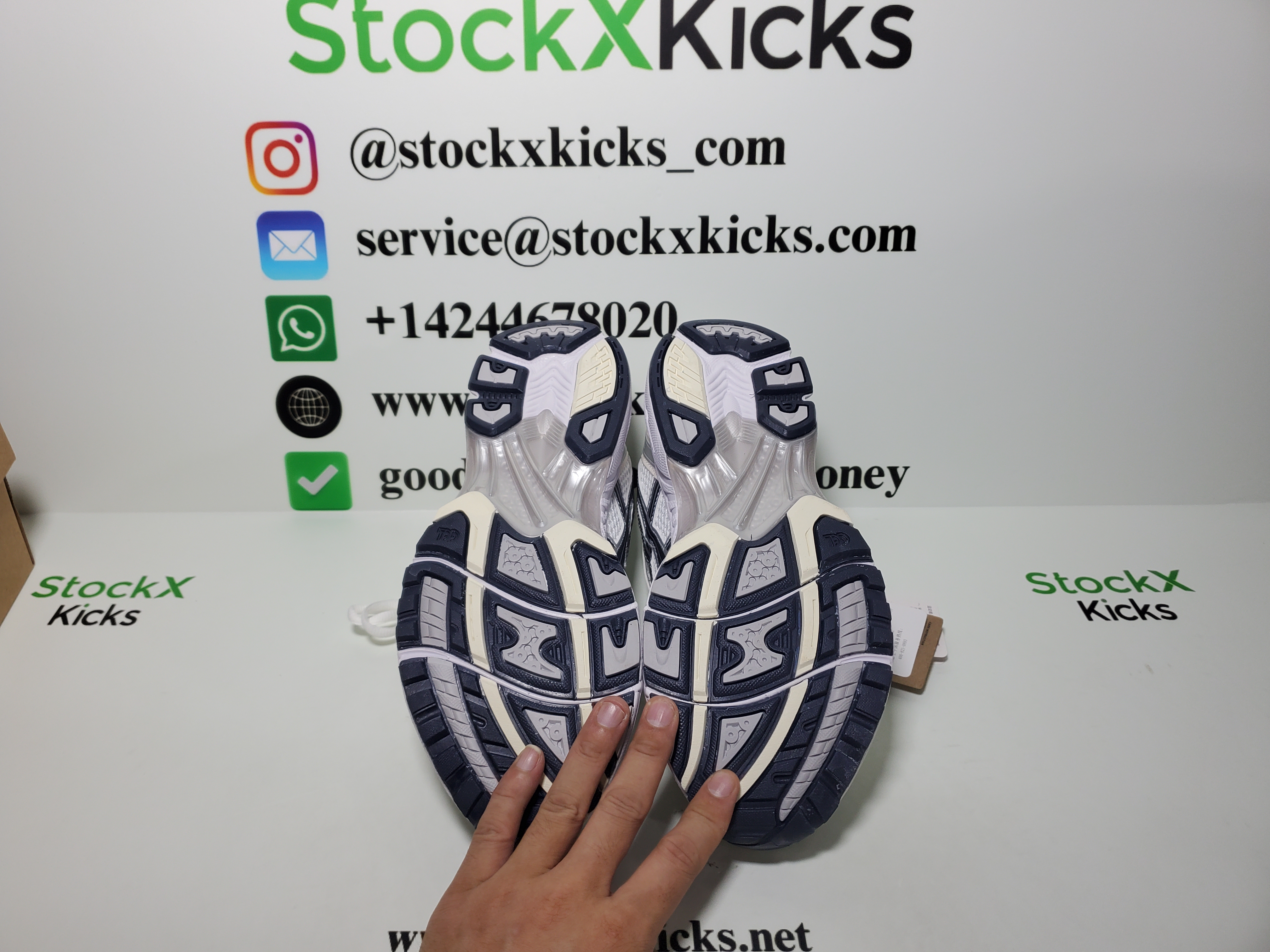 ASICS Gel-Kayano 14 White Midnight 1202A056-109 review stockxkicks 04