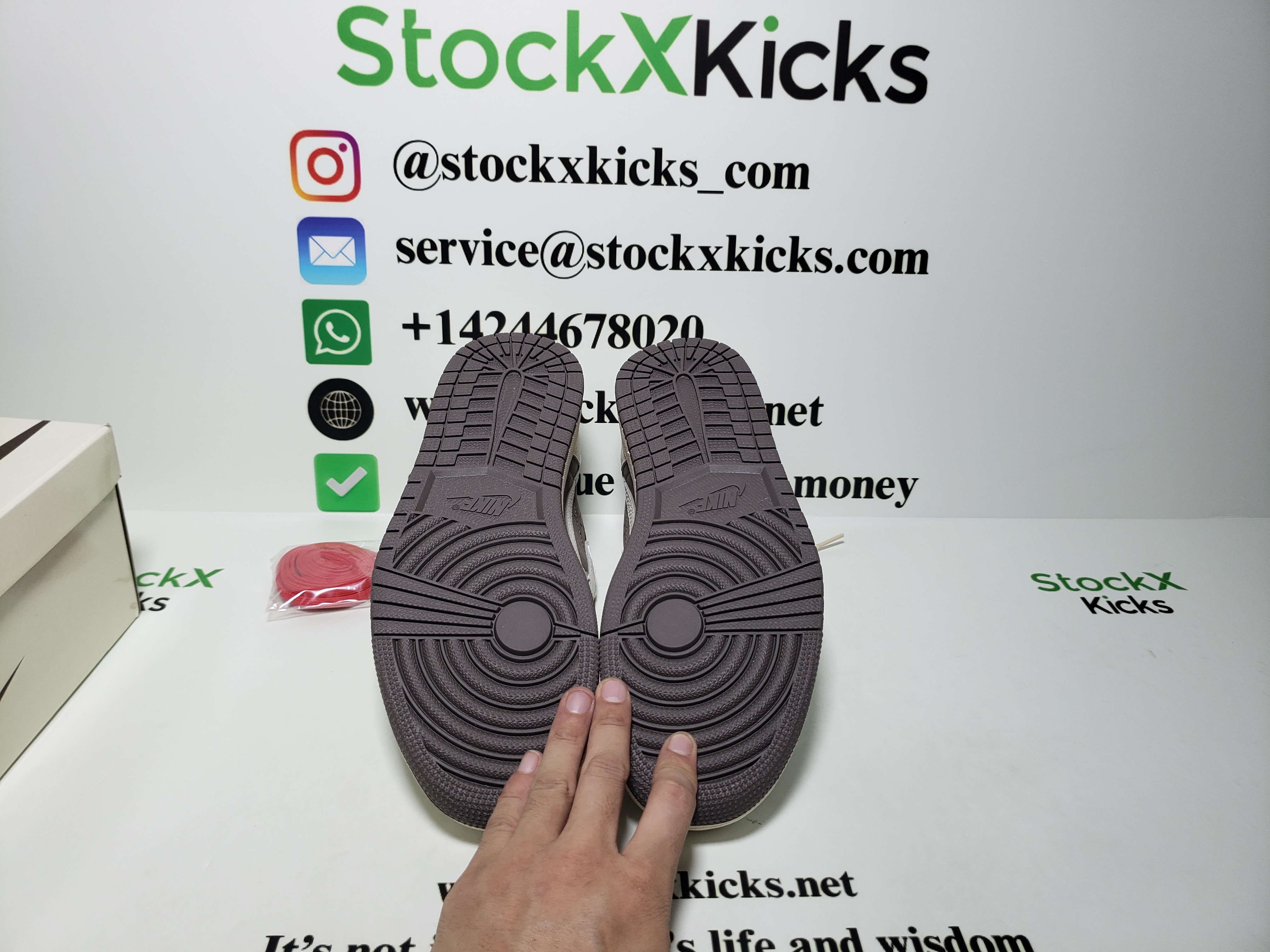 H12 Batch Air Jordan 1 Retro Low OG SP Travis Scott Reverse Mocha DM7866-162  review Quentin 02