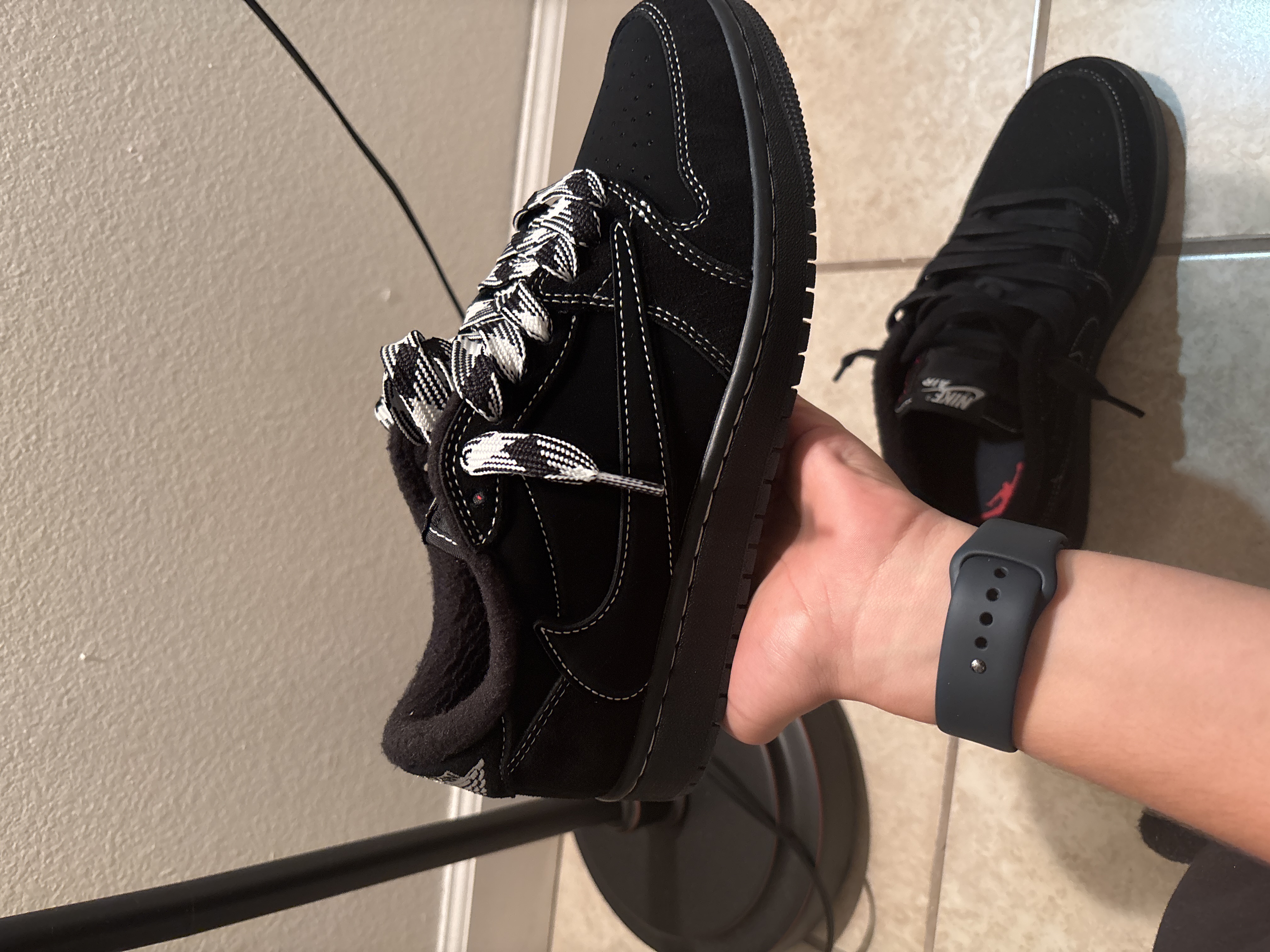 【$59 High Cost Effective】Air Jordan 1 Retro Low OG SP Travis Scott Black Phantom DM7866-001 review Yoel Hernandez 01