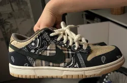 PK God Batch Nike SB Dunk Low Travis Scott CT5053-001 review Małgorzata Raburska