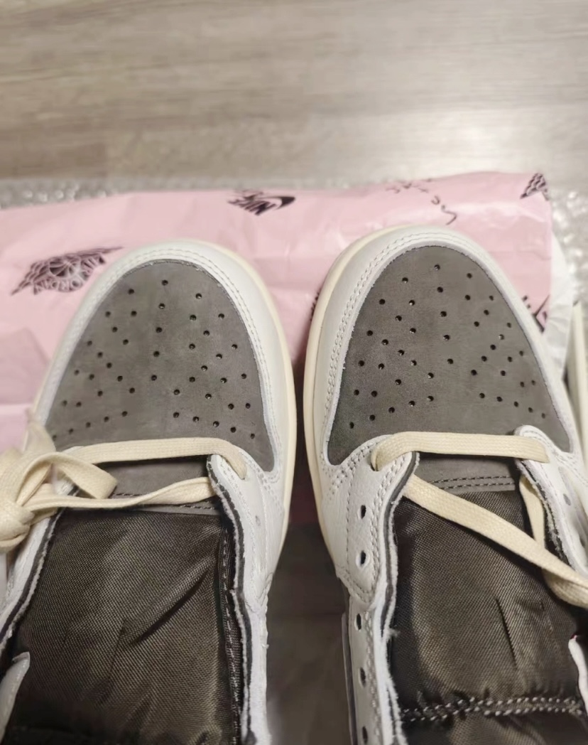 H12 Batch Air Jordan 1 Retro Low OG SP Travis Scott Reverse Mocha DM7866-162  review Cristea Radu 01