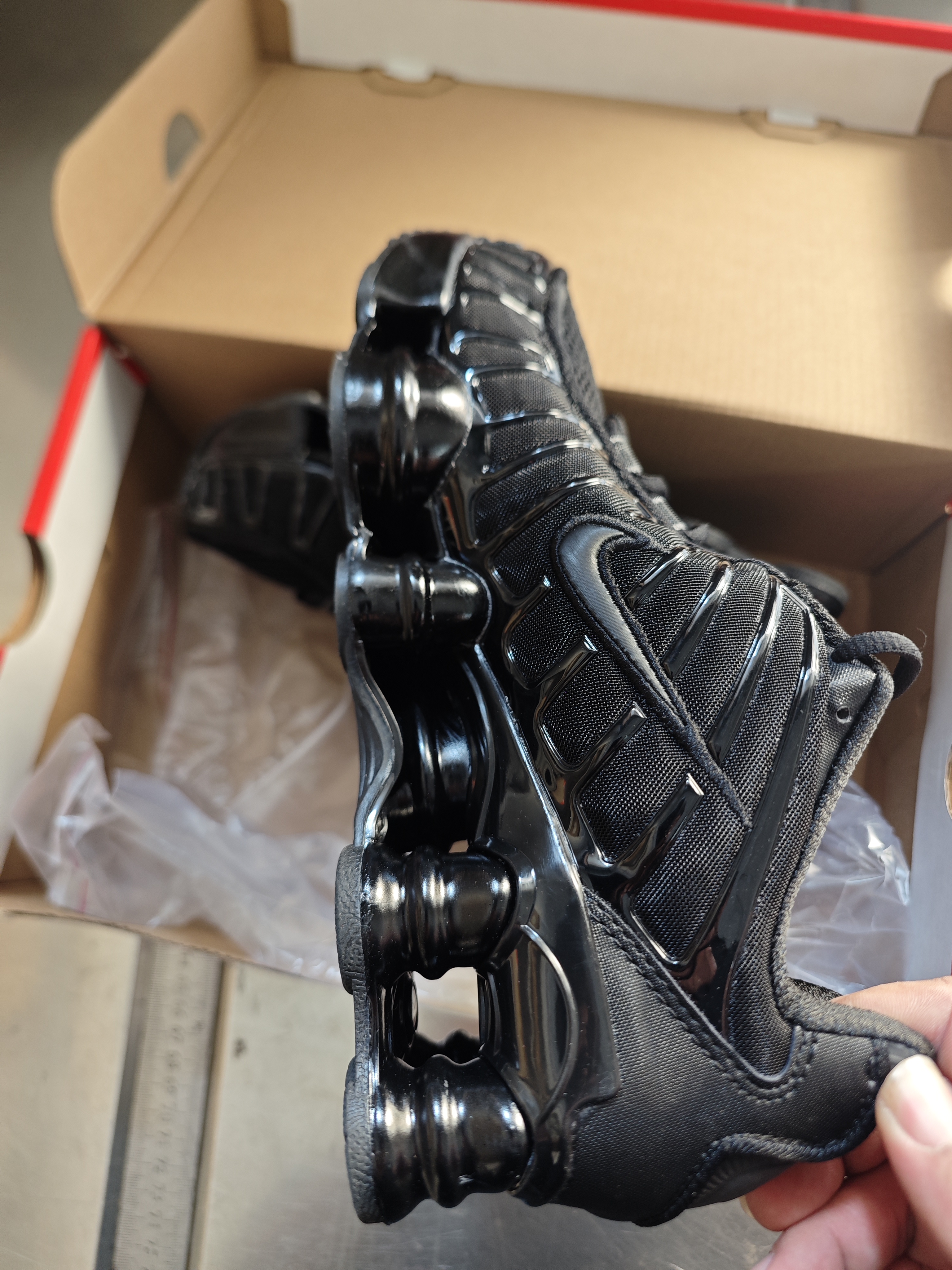 Nike Shox TL Black AR3566-002  review Michael Thompson 01