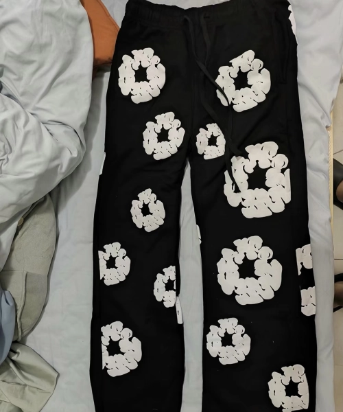 Denim Tears The Cotton Wreath Sweatpants Black review 