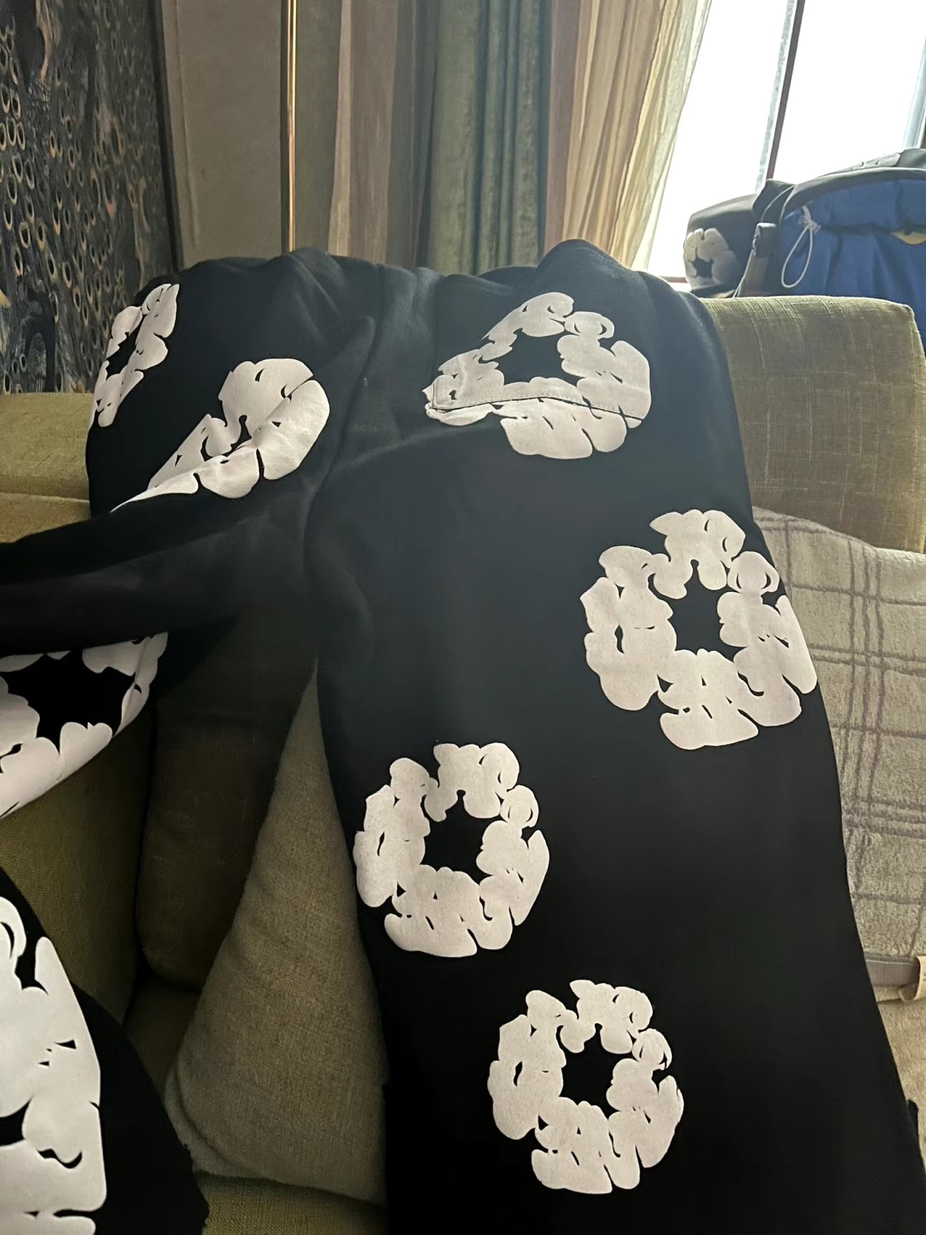 Denim Tears The Cotton Wreath Sweatpants Black review Marko Gjurcinoski