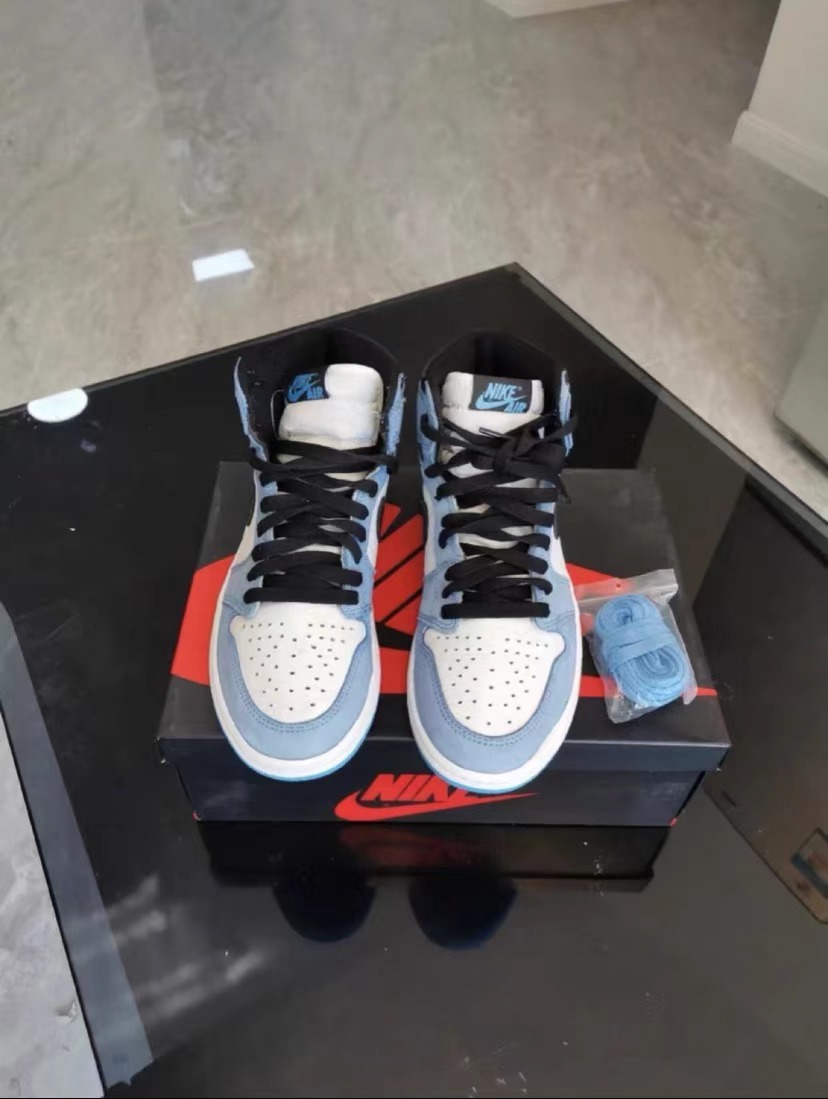 PK God Batch Air Jordan 1 Retro High White University Blue Black 555088-134 review Myles Lawy