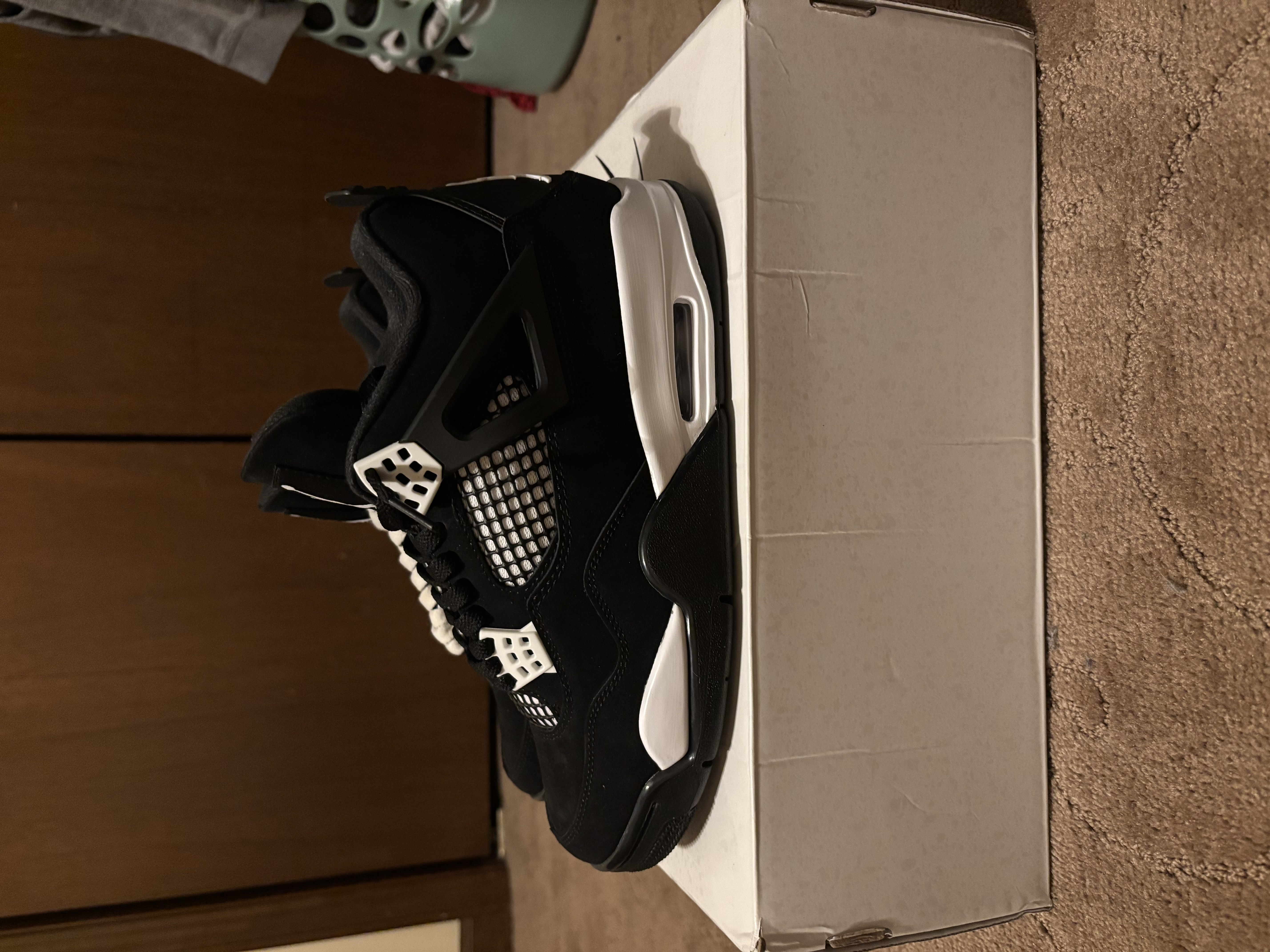 【Top PK Version】PK God Batch Nike Air Jordan 4 Retro White Thunder FQ8138-001 review Matthew Amezcua 03