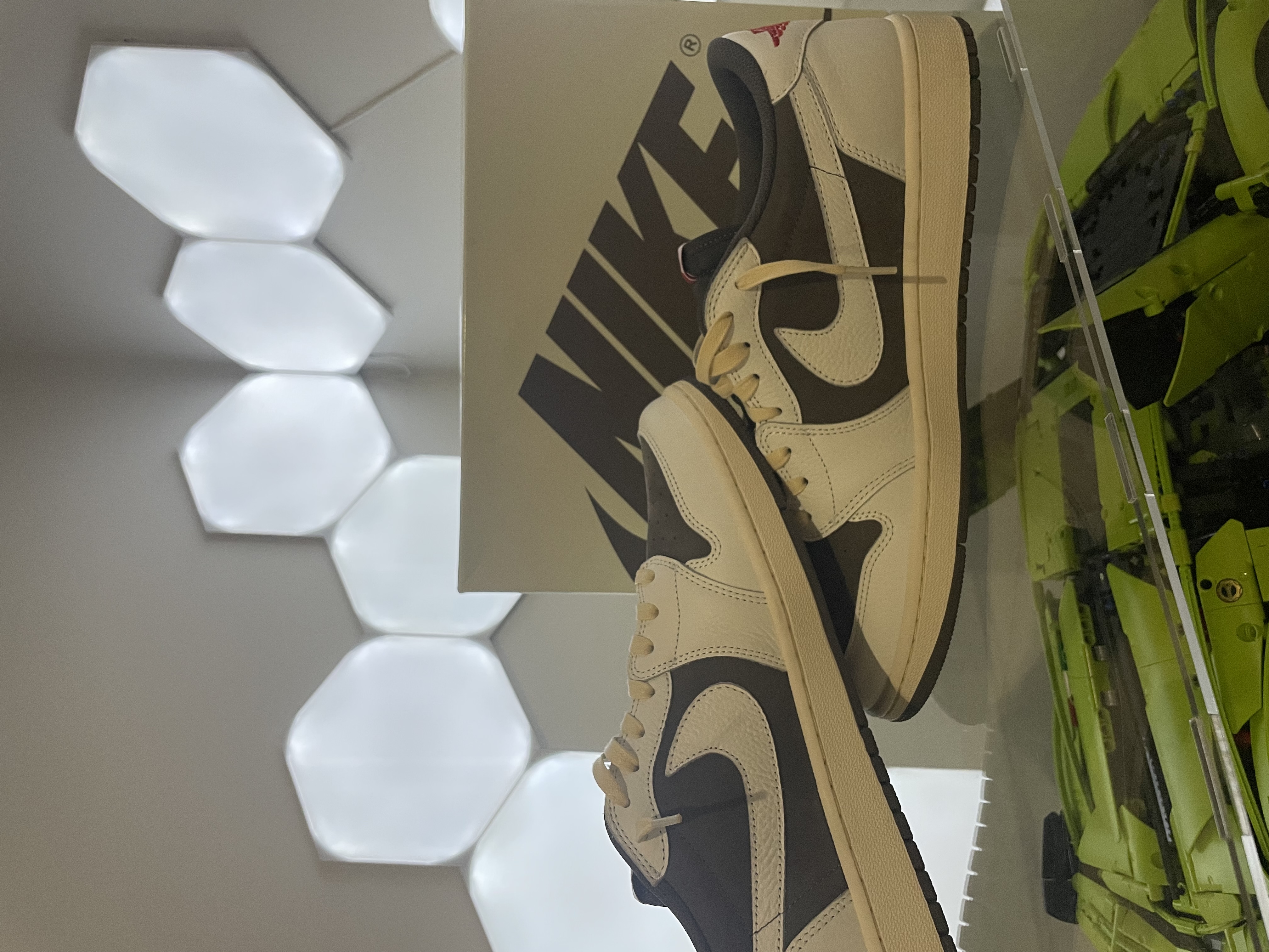 H12 Batch Air Jordan 1 Retro Low OG SP Travis Scott Reverse Mocha DM7866-162  review Quality is amazing 00