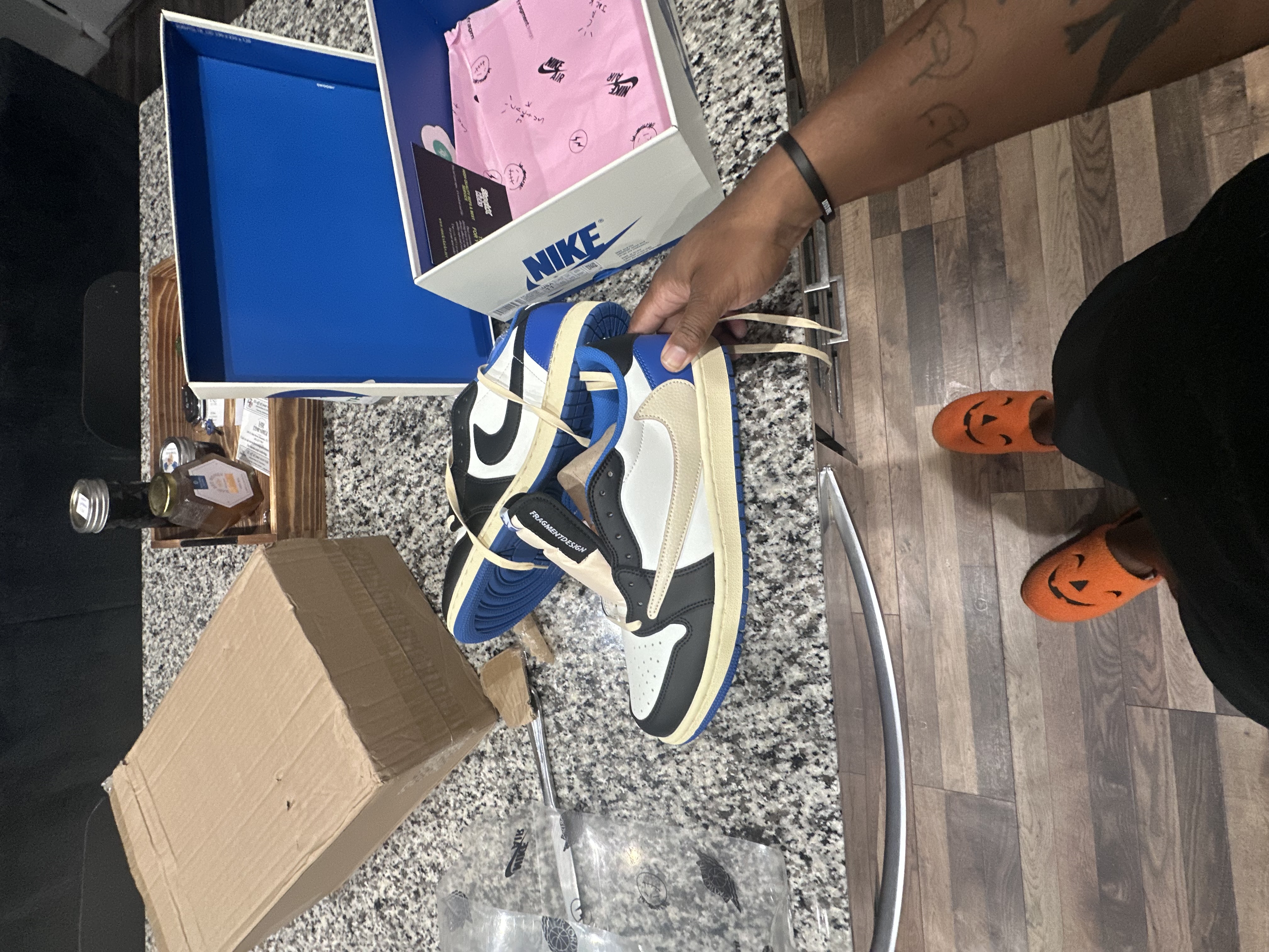 【$59 High Cost Effective】Air Jordan 1 Retro Low OG SP Fragment x Travis Scott DM7866-140 review Phantom 01