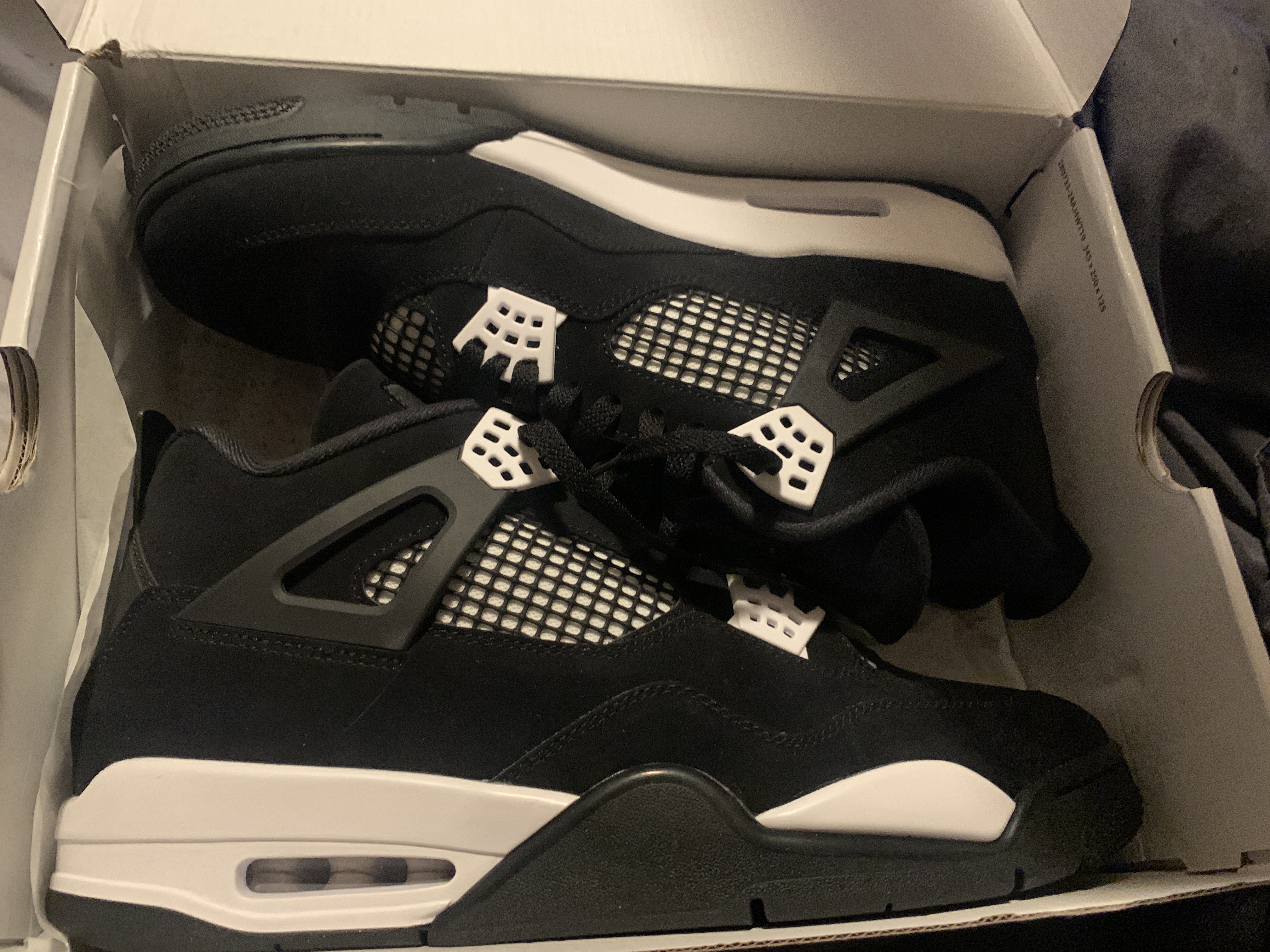 【Top PK Version】PK God Batch Nike Air Jordan 4 Retro White Thunder FQ8138-001 review Ezra 00