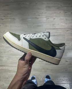 PK God Batch Air Jordan 1 Retro Low OG SP Travis Scott Medium Olive DM7866-200 review Norma Flores 01
