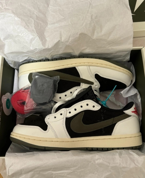 【Top PK God Batch】PK God Batch Air Jordan 1 Retro Low OG SP Travis Scott Olive (W) DZ4137-106 review 