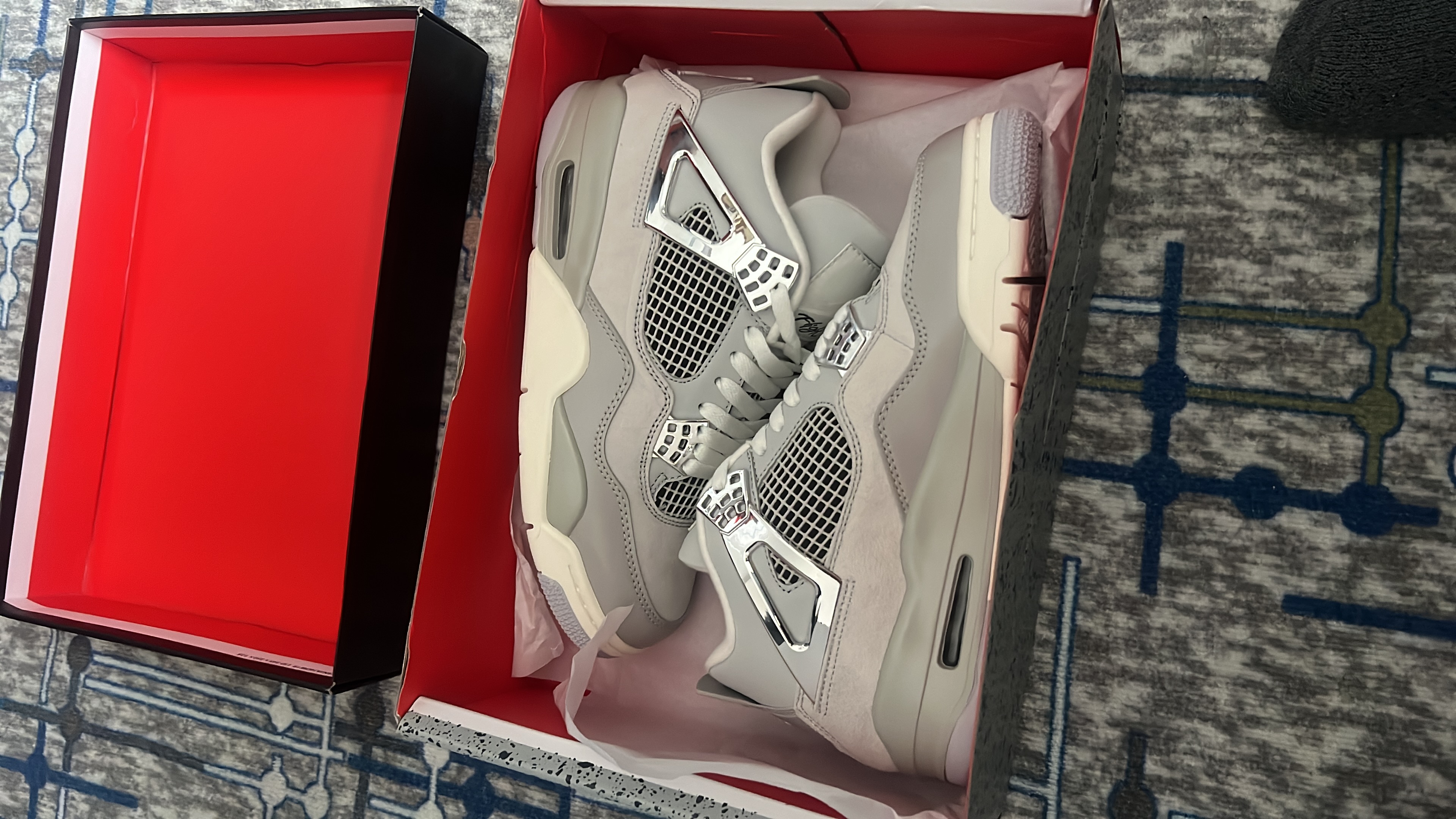 Special offer Batch Air Jordan 4 Retro Frozen Moments AQ9129-001 review frozen moments 01