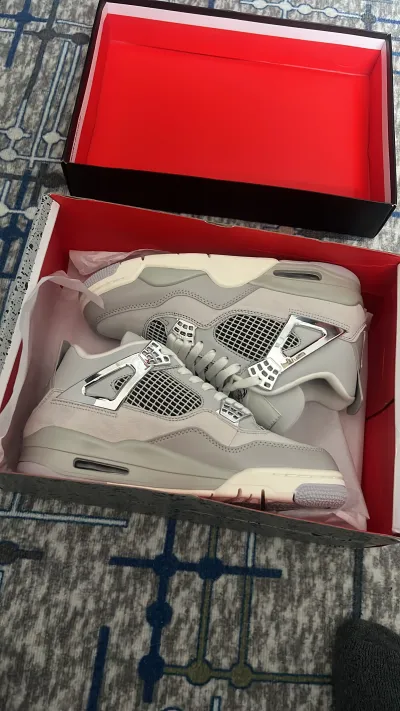 Special offer Batch Air Jordan 4 Retro Frozen Moments AQ9129-001 review frozen moments 01