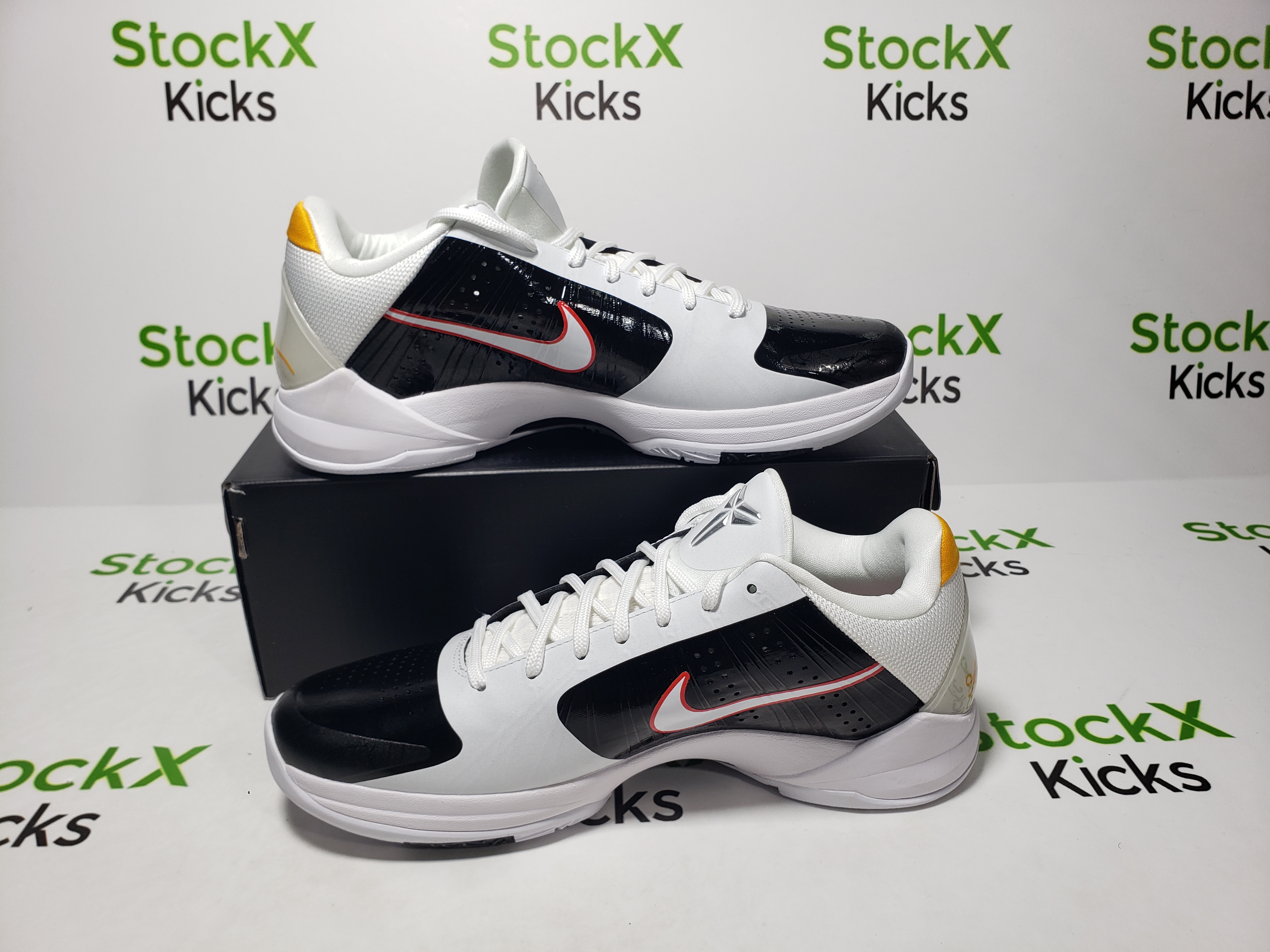 Nike Kobe 5 Protro Bruce Lee Alternate CD4991-101 review stockxkicks 01
