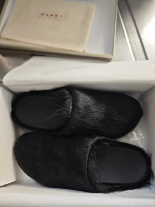 Marni Black LONG-HAIR CALFSKIN FUSSBETT SABOT Slide SBMR000600P412200N99 review 