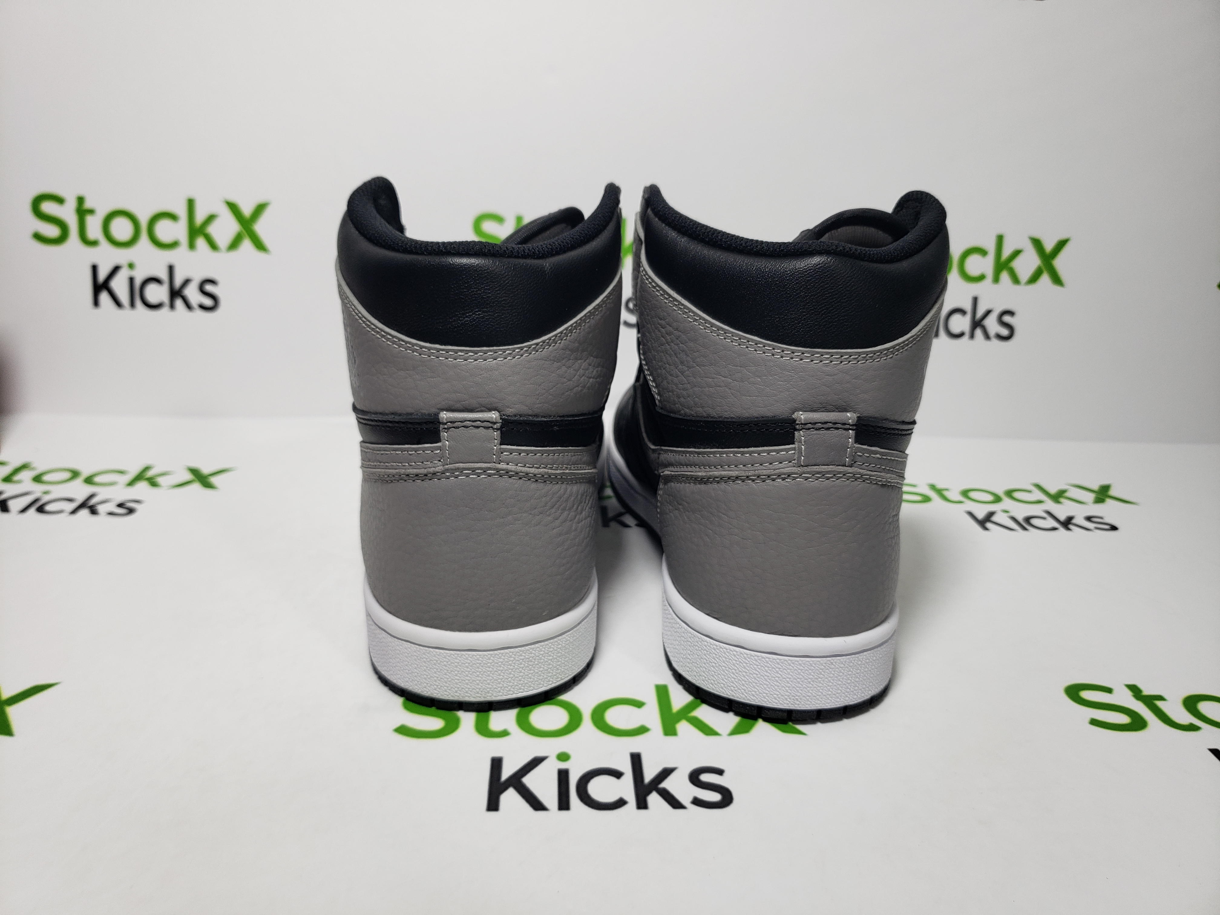 PK God Batch Air Jordan 1 Retro High Shadow (2018) 555088-013 review stockxkicks 01