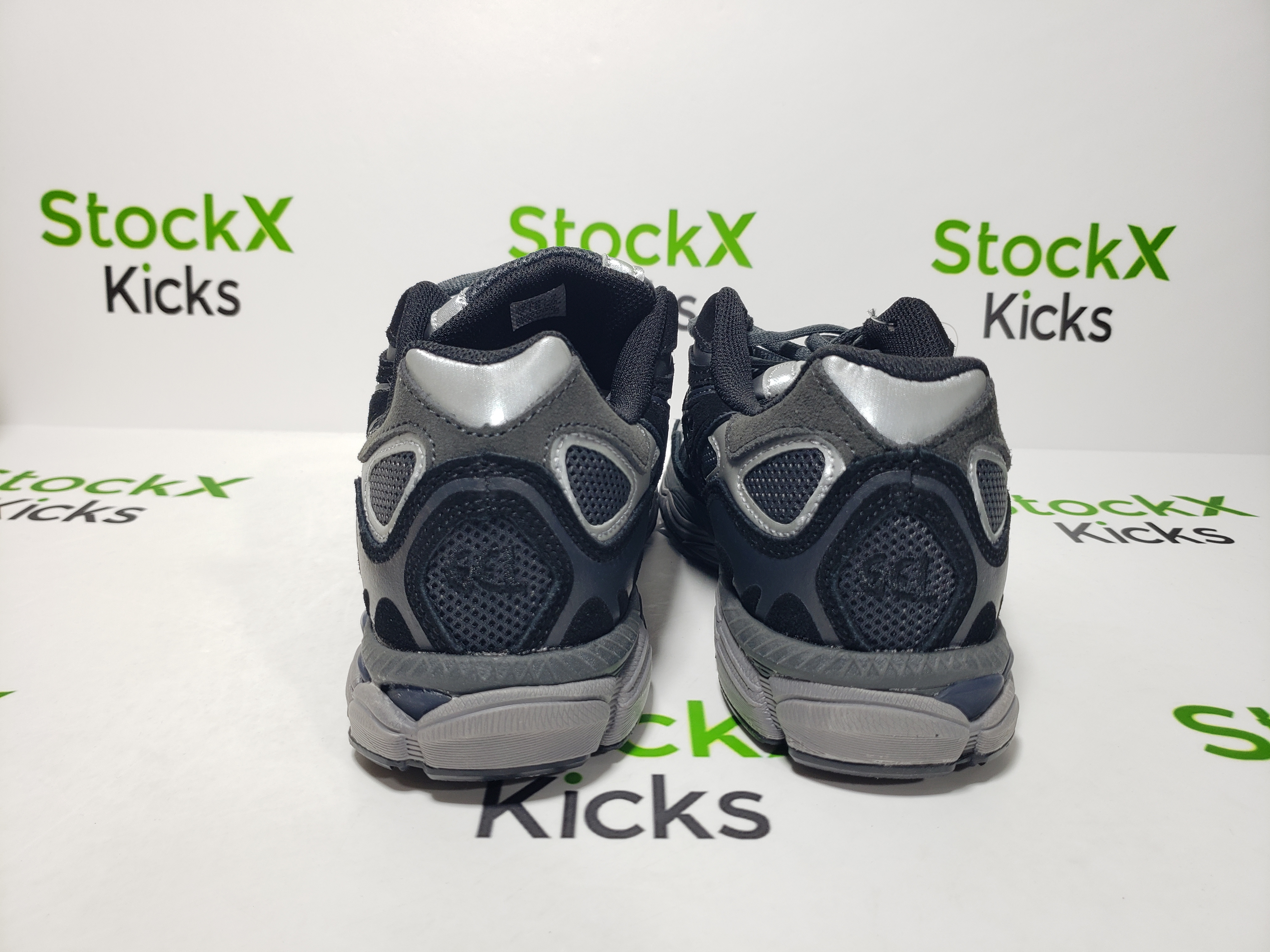 ASICS Gel-NYC Graphite Grey Black 1201A789 review stockxkicks 01