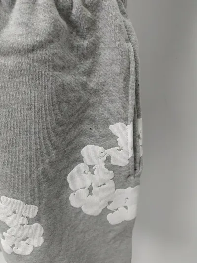 Denim Tears The Cotton Wreath Shorts Grey review Lilly 03