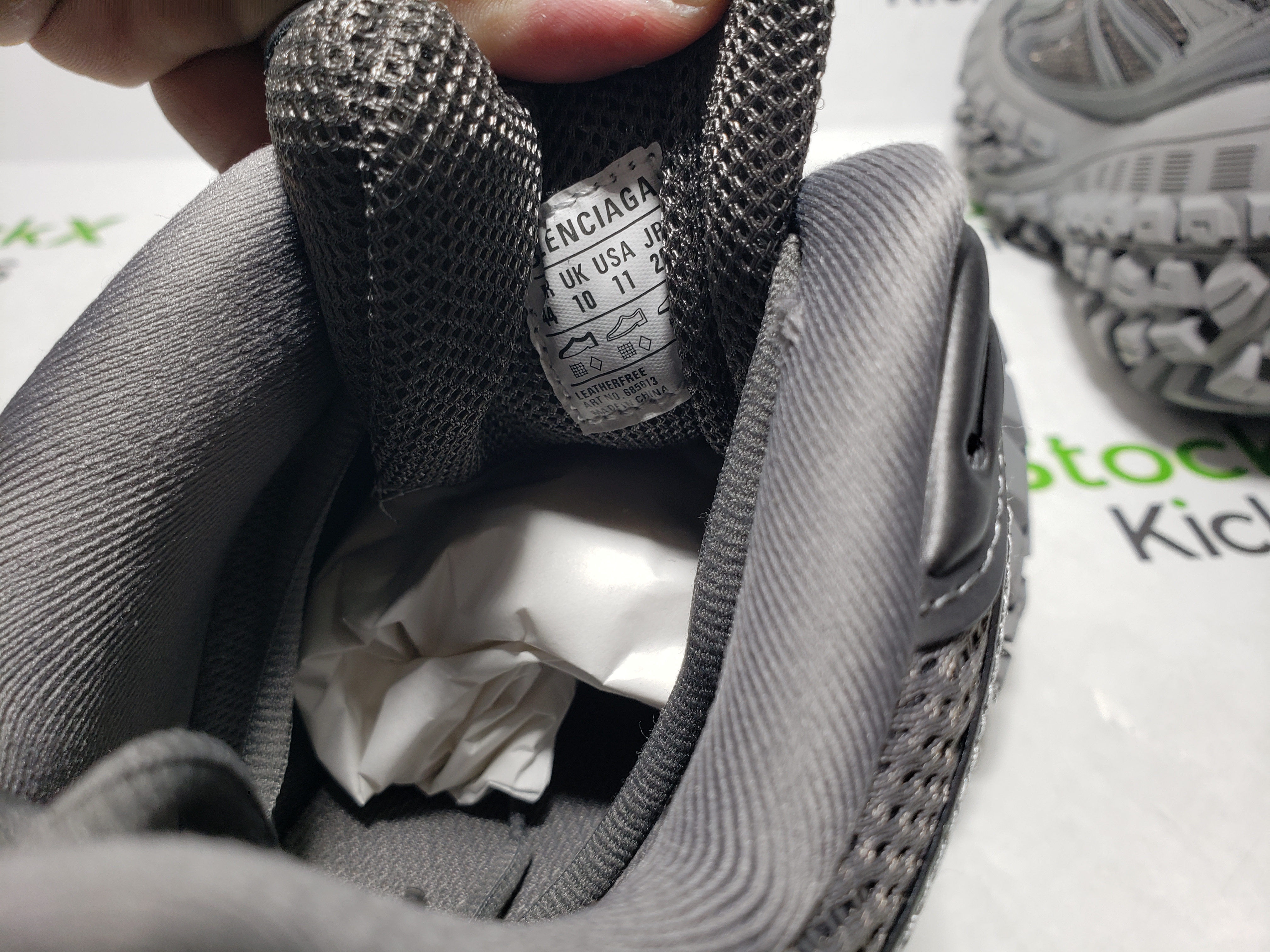 Balenciaga Defender Black Gray 685611 W2RA6 3000 review Michael Jordan 05