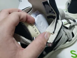 Rick Owens DRKSHDW Luxor Hexa High Black Milk review Kyrie 05