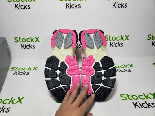 Balenciaga Runner White Fluo Pink 677402 W3RBN 9155 review 