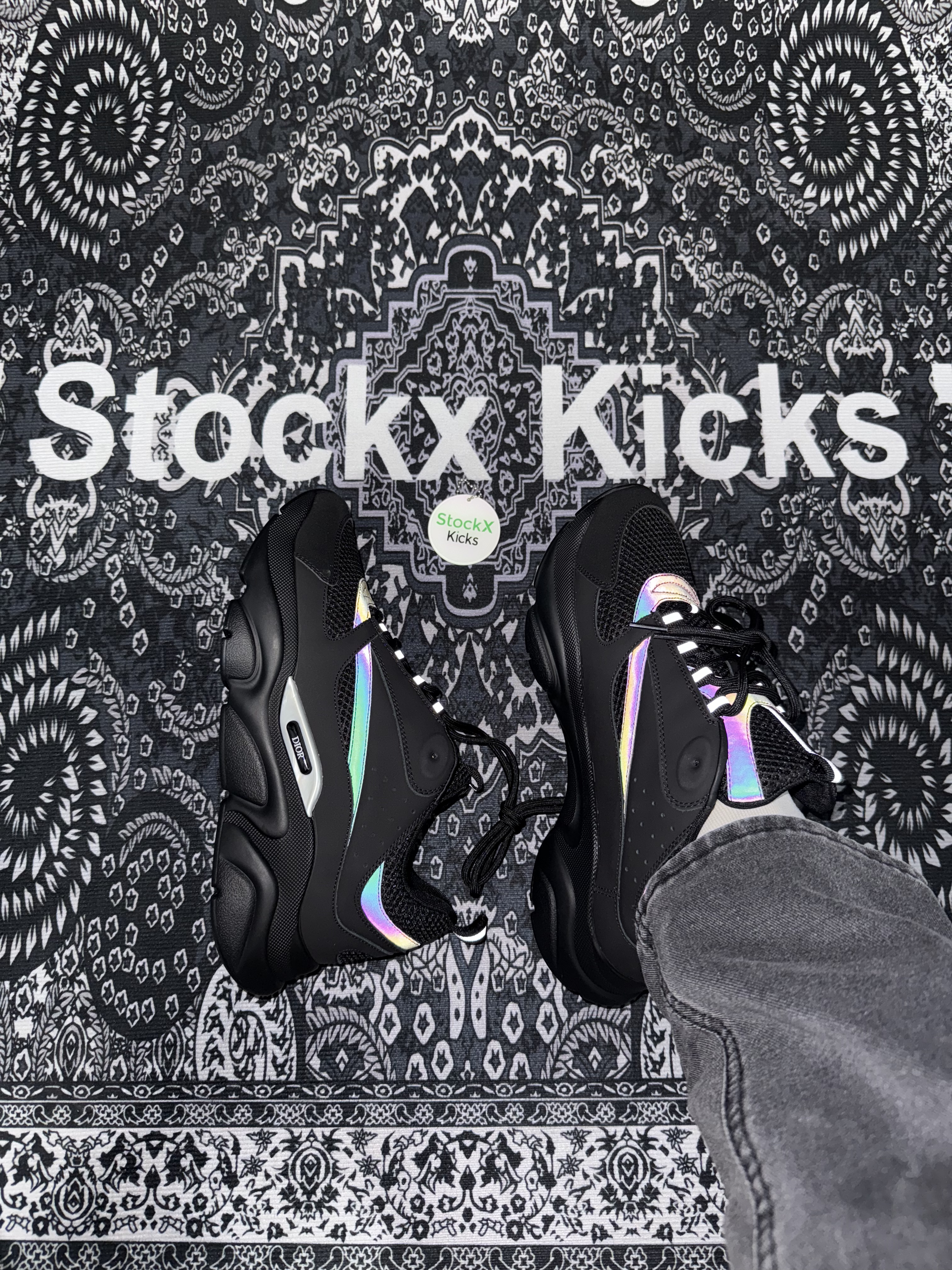 Dior B22 Sneakers Black Laser CK240809 review stockxkicks 01