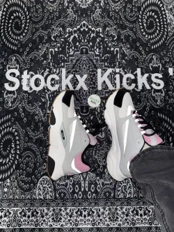 Dior B22 Sneakers Grey Pale Pink CK241024 review stockxkicks 02