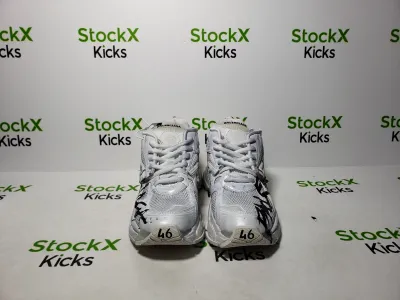 Balenciaga Runner White And Black Characters 677402 W3RBQ 9010 review fsldgjk 03