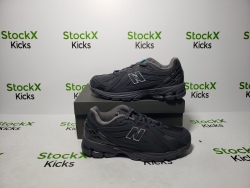 NEW BALANCE Dark Grey M1906RU review Muni 01