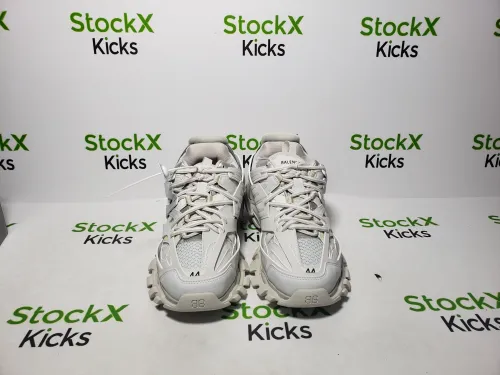 Balenciaga Track Trainer White 542436 W1GB7 6509 review 