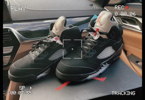 【FLASH SALE】PK God Batch Air Jordan 5 Retro OG Black Metallic Reimagined HF3975-001 review 