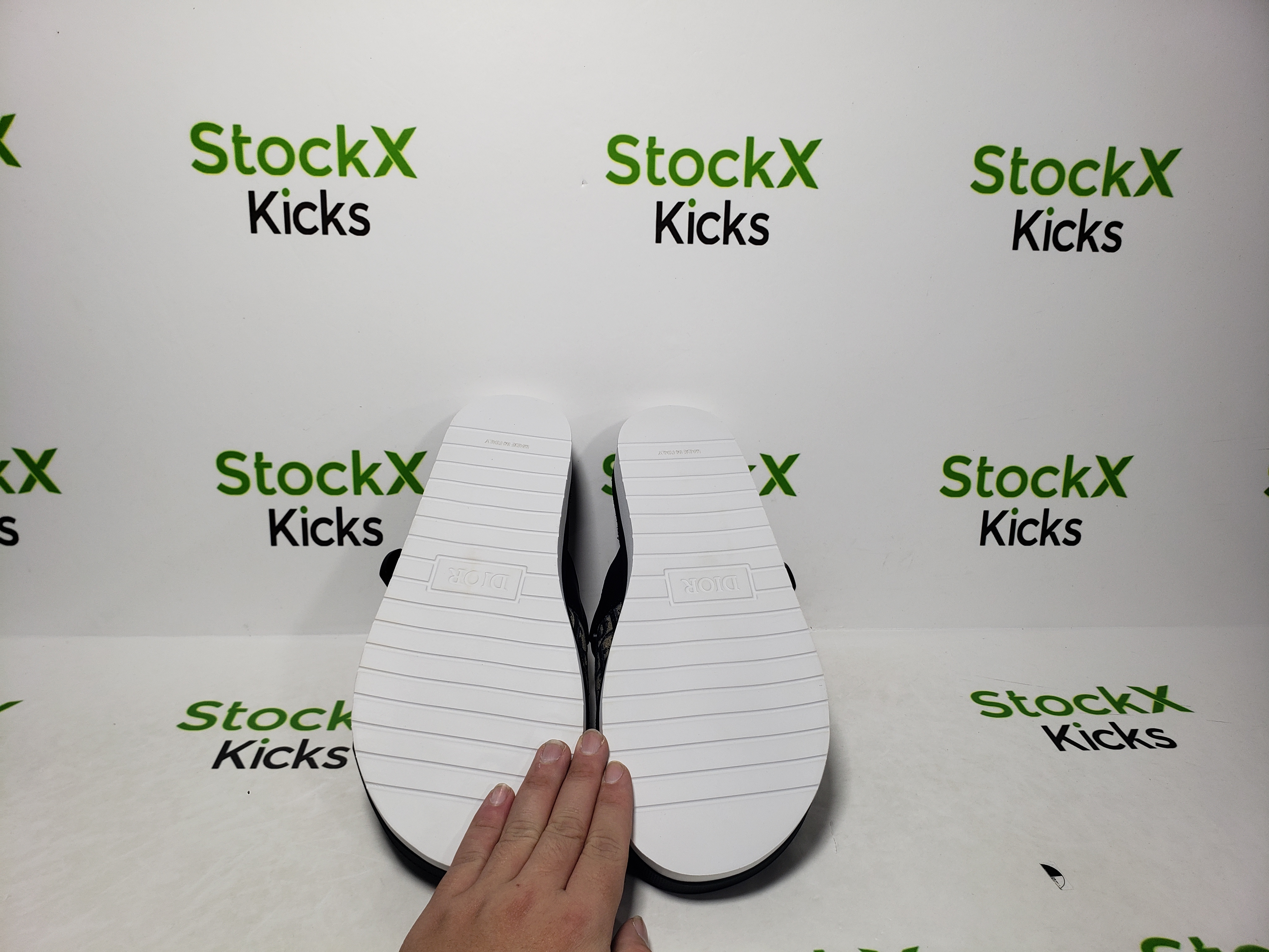 DIOR ALPHA Sandals 3SA081YXV_H961 review Kathy 04