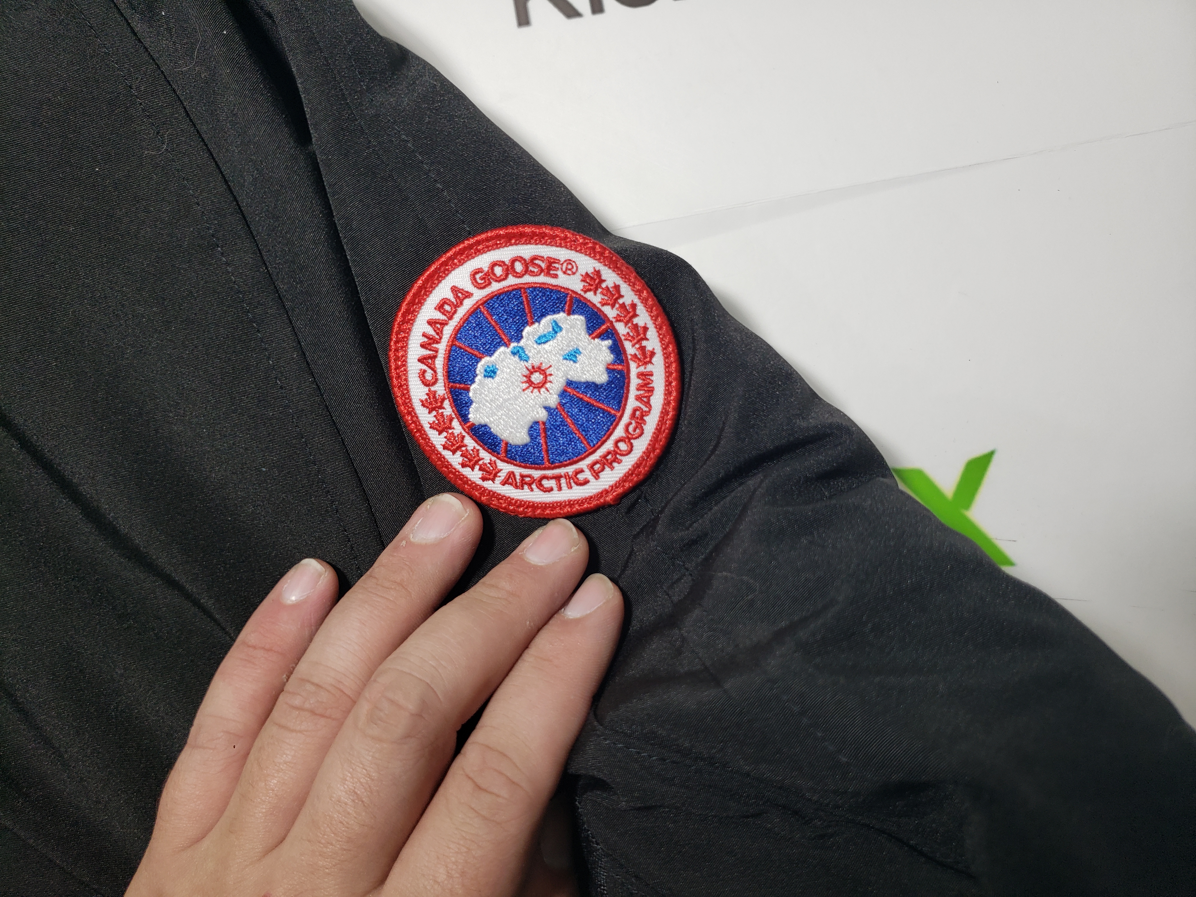 Canada Goose Chilliwack Bomber Heritage Down Jacket Black CK 091401 review Jams 04