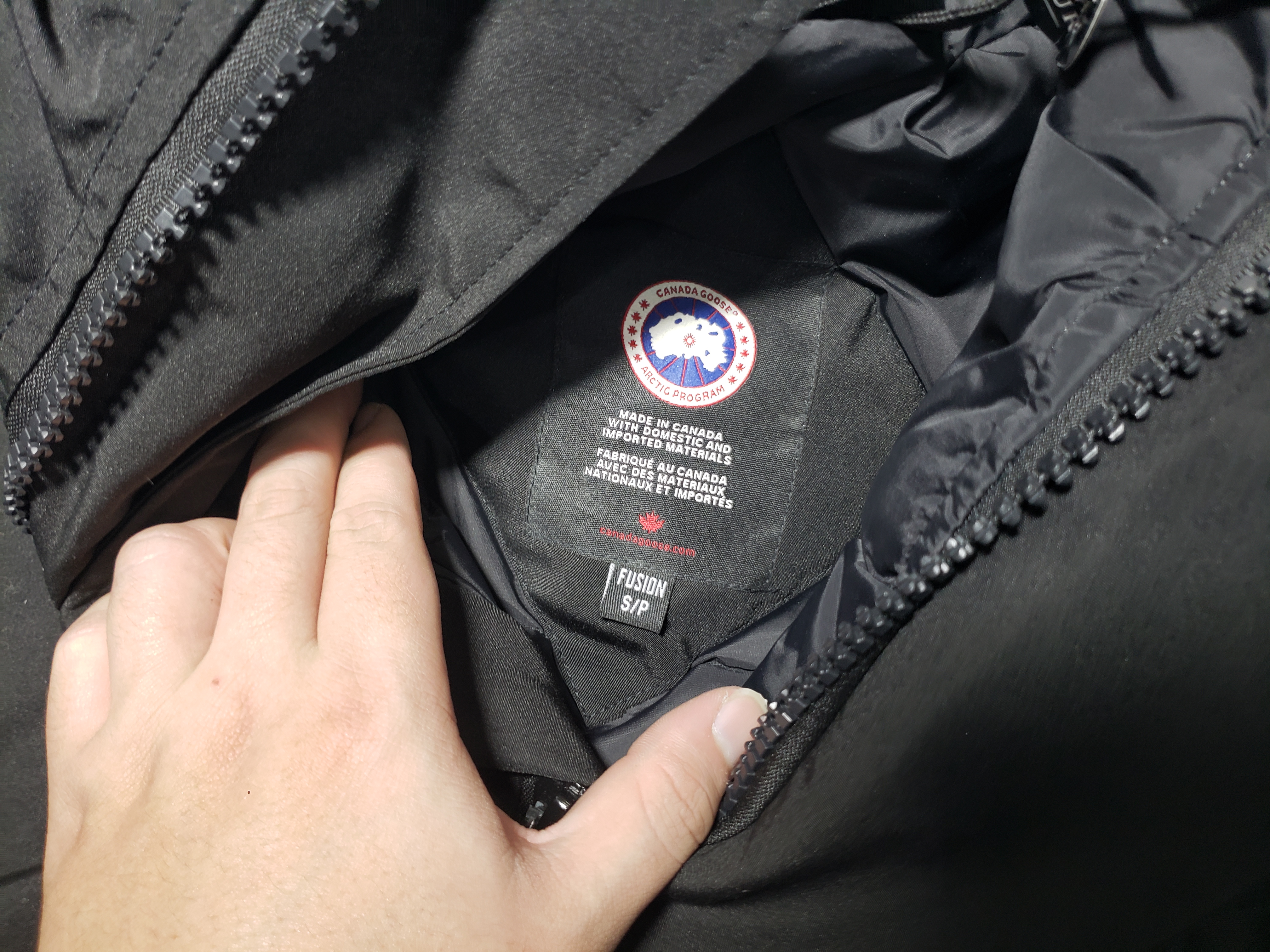 Canada Goose Chilliwack Bomber Heritage Down Jacket Black CK 091401 review Jams 05