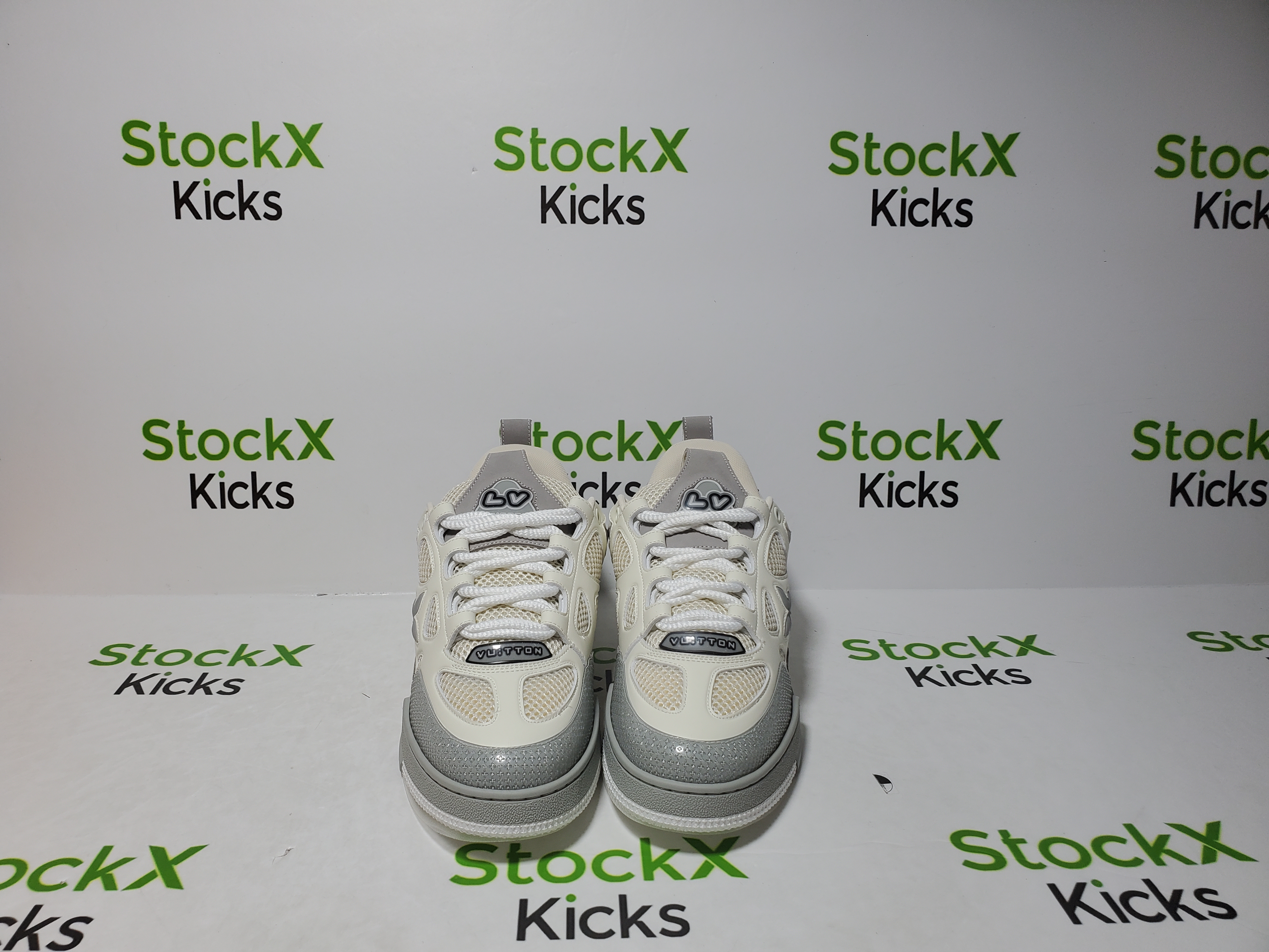 Louis Vuitton Skate Sneaker Grey 1ACQP4 review Nus 03