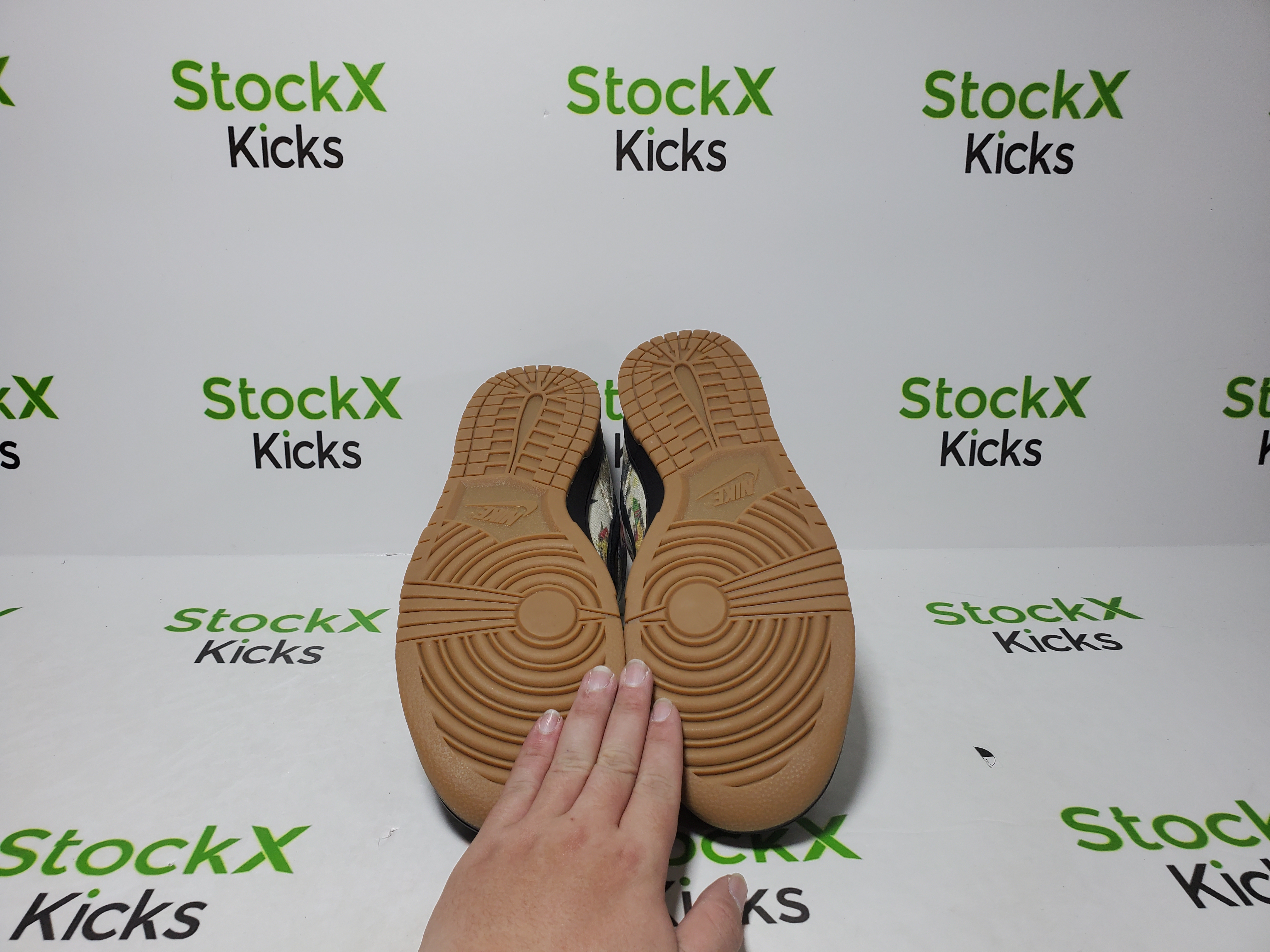 PK God Batch Nike SB Dunk Low Supreme Rammellzee FD8778-001 review Mike 03