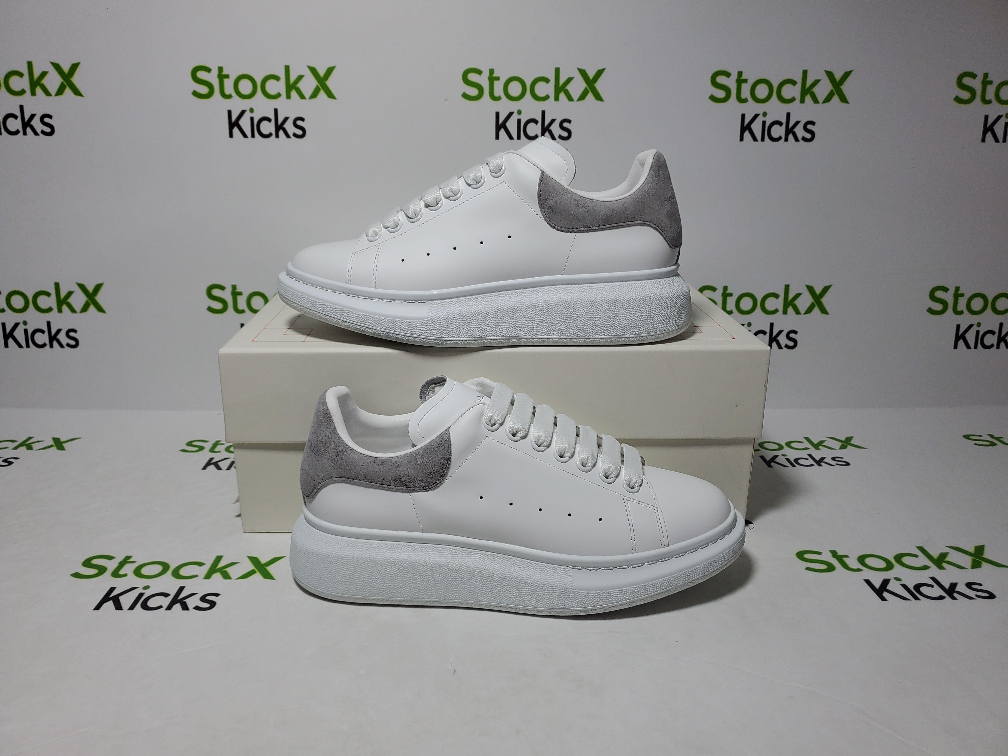 Alexander McQueen Sneaker Gray Velvet review Jeff 03