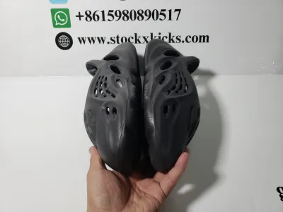 PK God Batch adidas originals Yeezy Foam Runner Onyx HP8739 review STOCKXKICKS  03