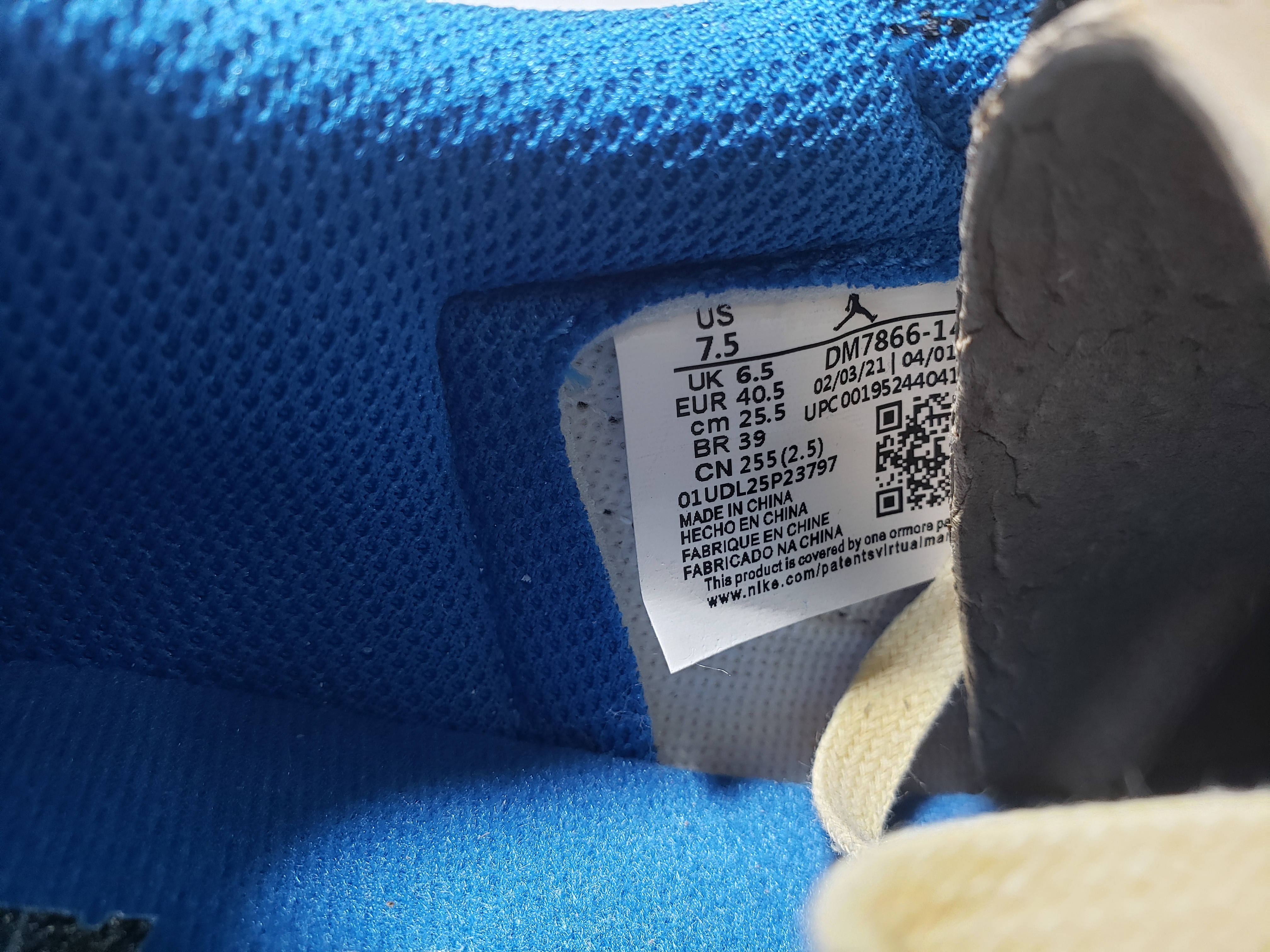 PK God Batch Air Jordan 1 Retro Low OG SP Fragment x Travis Scott DM7866-140 review STOCKXKICKS 07